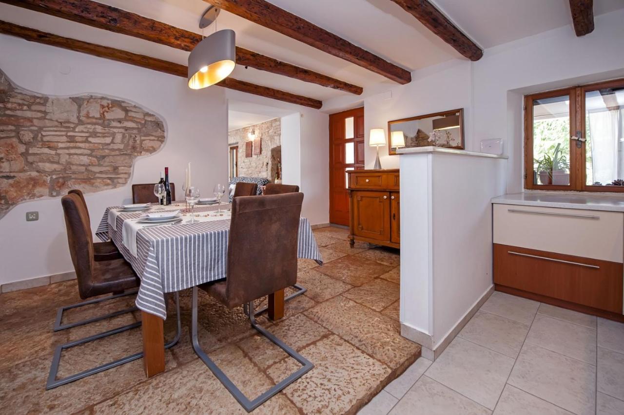 Holiday Apartment Daria 20 罗维尼 外观 照片