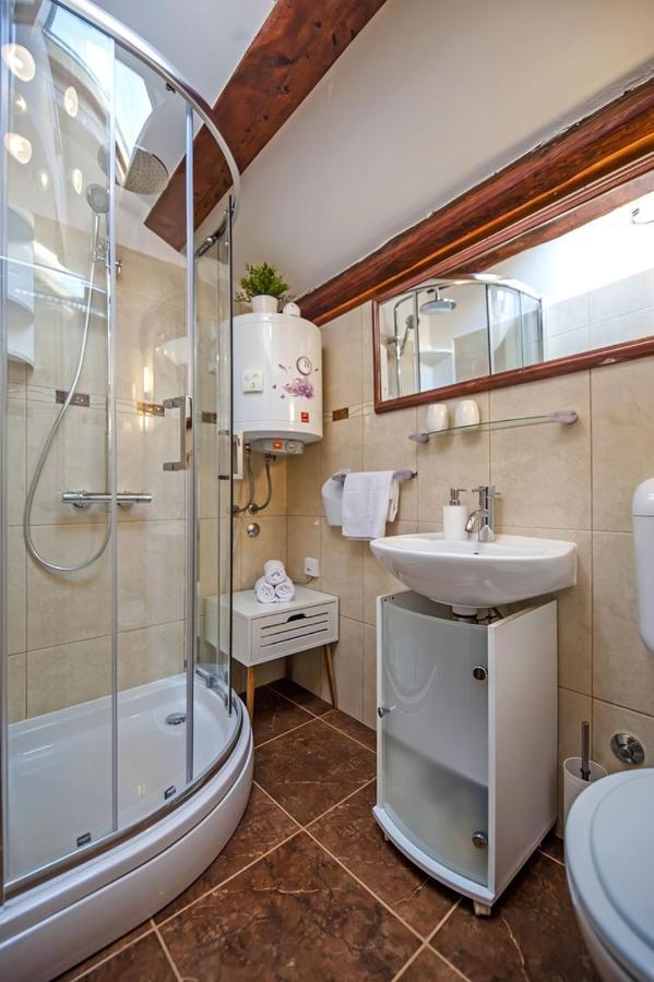 Holiday Apartment Daria 20 罗维尼 外观 照片