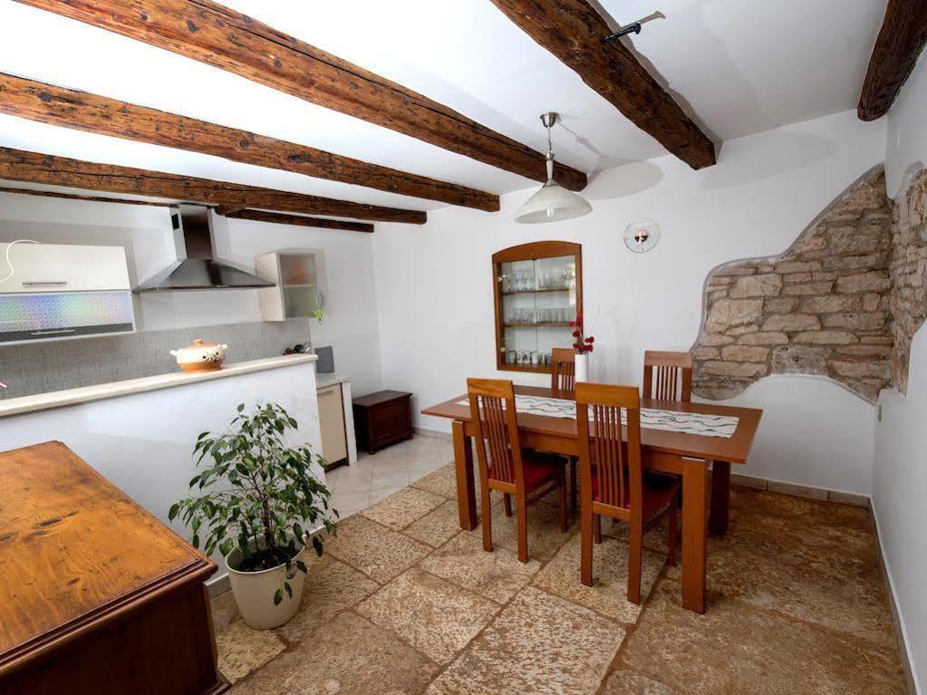 Holiday Apartment Daria 20 罗维尼 外观 照片