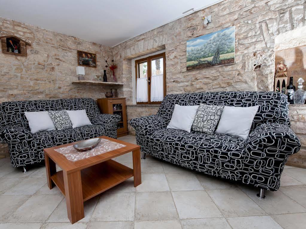Holiday Apartment Daria 20 罗维尼 外观 照片