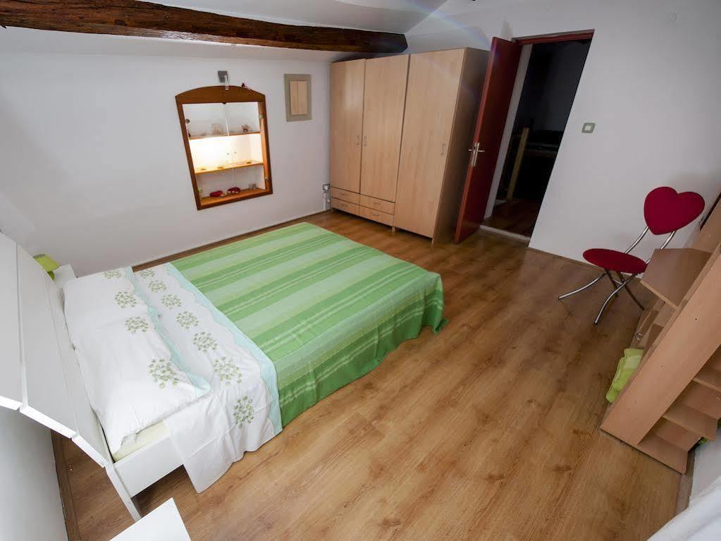 Holiday Apartment Daria 20 罗维尼 外观 照片